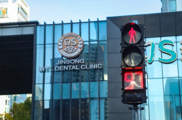 Звуковые пешеходные сигналы FAMA с пластиковым корпусом проданы в количестве более 7500 единиц в ноябре и установлены более чем на 1000 перекрестках. Звуковые пешеходные сигналы FAMA с пластиковым корпусом проданы в количестве более 7500 единиц в ноябре и установлены более чем на 1000 перекрестках.